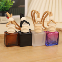 Diffuseur d'huiles essentielles parfumées personnalisable désodorisant d'aromathérapie bouteille de parfum de voiture en verre suspendue