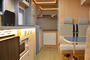 Venta al por Mayor en China de Camionetas Todoterreno Familiares de Lujo Chang'an, Autocaravanas <span class=keywords><strong>y</strong></span> Autocaravanas Turísticas - Emisión Euro 6, Carga Útil de 3400 kg - Product Image 5