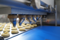 Petite machine commerciale automatique de dépôt de biscuits de gâteau de macaron de biscuit