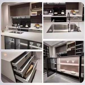 Gabinetes de Cocina Modulares de Madera Personalizados de Lujo con Encimera de Mármol Artificial y Cestas para Cajones de China - Product Image 3