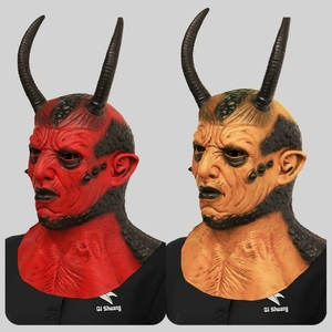 Máscara Facial Luminosa de Demonio con Cuernos para Adultos, Ideal para Halloween, Día de los Inocentes y Carnaval - Product Image 5