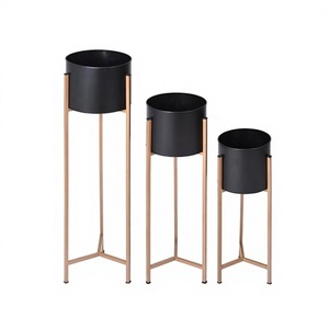 Support de fleurs moderne en métal doré, écologique et durable, pour plantes d'intérieur, lot de 3 supports hauts pour salon, chambre et jardin - Product Image 1