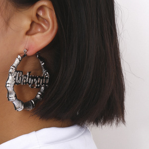 Pendientes <span class=keywords><strong>de</strong></span> <span class=keywords><strong>aro</strong></span> grandes <span class=keywords><strong>de</strong></span> <span class=keywords><strong>oro</strong></span> con letras 'BABY GIRL' exageradas estilo americano, <span class=keywords><strong>de</strong></span> bambú, para niñas, joyería - Product Image 4