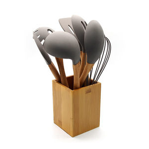 Porte-ustensiles de cuisine en bambou avec rangement pour cuillères et fouets à manche en bois, design minimaliste, articles de cuisine écologiques - Product Image 1
