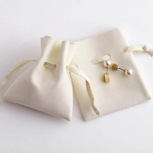 Sac à poussière en microfibre de haute qualité personnalisé avec cordon de serrage, pochette d'emballage pour bijoux - Product Image 2