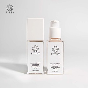Private Label Fond de teint léger imperméable à l'eau 100% Hydratation minérale <span class=keywords><strong>Crème</strong></span> <span class=keywords><strong>solaire</strong></span> Hydratant teinté - Product Image 1