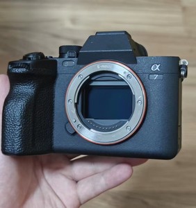 Appareil photo numérique professionnel d'occasion A7 Mark IV, caméra d'enregistrement vidéo 4K, Alpha 7 IV, appareil photo hybride sans miroir de style reflex - Product Image 3