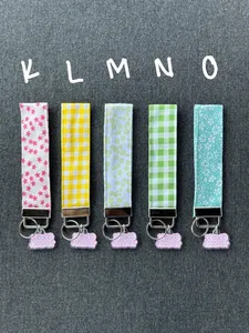 Único personalizado nueva <span class=keywords><strong>tela</strong></span> colorida flor llavero hecho <span class=keywords><strong>a</strong></span> <span class=keywords><strong>mano</strong></span> lindo llavero con bolsa <span class=keywords><strong>de</strong></span> regalo para las mujeres - Product Image 4