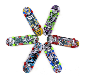 Nuevo Fidget Juguetes | Juguetes Fidget | Fidget Juguetes Juegos Fingerboard Skateboard de plástico Mini dedo tablas Skate camión dedo monopatín para niño juguete Popular conjunto - Product Image 4