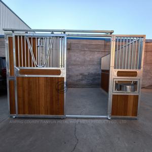 Étable de luxe pour chevaux Boîte d'écurie confortable avec panneau en bambou et cadre galvanisé à chaud avec porte d'entrée coulissante Râtelier à <span class=keywords><strong>foin</strong></span> - Product Image 3