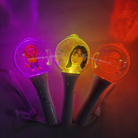 Fournitures d'usine logo personnalisé cercle Transparent acrylique coloré Flash bâton lumineux LED bâton lumineux pour Kpop idole Concert événements