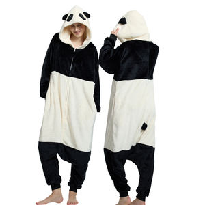 <span class=keywords><strong>Pijama</strong></span> Kigurumi de Panda de Forro Polar Térmico Suave y Divertido para Mujer y Hombre al por Mayor, <span class=keywords><strong>Pijama</strong></span> de Una Pieza a Juego para la Familia, <span class=keywords><strong>Disfraz</strong></span> Unisex para Casa - Product Image 1