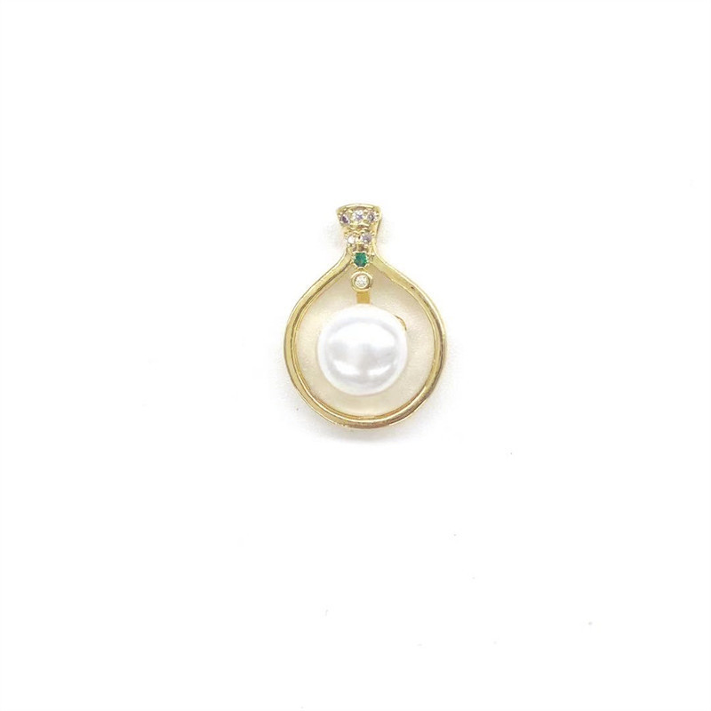 Pendentif 16