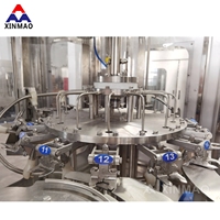 Ligne de production de machines de remplissage et de bouchage d'eau entièrement automatiques au prix d'usine