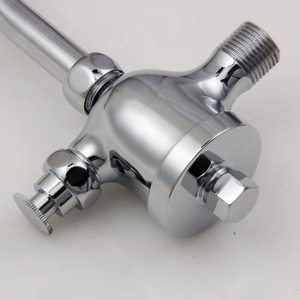 วาล์วกดชักโครกทองเหลืองติดผนังสำหรับห้องน้ำวาล์วชักโครกแบบใช้มือวาล์วควบคุมเชิงพาณิชย์ - Product Image 4