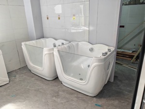 In acrilico moderno Baby <span class=keywords><strong>Spa</strong></span> vasca idromassaggio per bambini vasca idromassaggio con piscina Design per il bagno <span class=keywords><strong>e</strong></span> il <span class=keywords><strong>relax</strong></span> dei bambini - Product Image 3