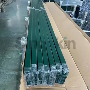 Bán buôn 6ft Chiều cao PVC nhựa thanh cho Kim Cương lưới Cyclone hàng rào hàng rào