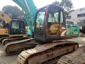 Mini excavatrice hydraulique KOBELCO SK260-8 moteur de pompe à moteur Isuzu utilisé de haute qualité de 20 tonnes bien entretenu poids de fonctionnement de 8 tonnes - Product Image 2