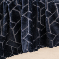 OEM Heimtextilien Luxuriöse Weiche Flanell-Wurfdecke mit Silber-Glitzer Geometrisch Geprägt für Hochzeit Einweihungsgeschenk