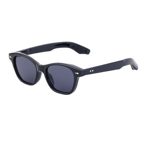 Gafas de sol para hombre de estilo europeo UV400 polarizadas antideslumbrantes con montura de PC y lentes TAC con estuche ZS-98153P - Product Image 2
