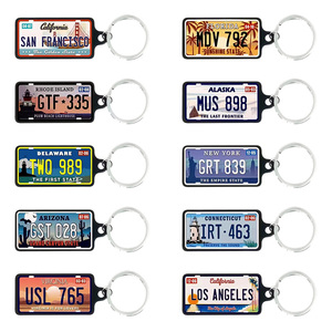 ป้ายทะเบียนของรัฐแบบกำหนดเองพวงกุญแจป้ายโลหะแบบวินเทจของสหรัฐอเมริกาพิมพ์ป้ายรถพวงกุญแจเสน่ห์ของขวัญของที่ระลึกของร้านรถยนต์แบบย้อนยุค - Product Image 1