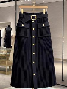 <span class=keywords><strong>Gonna</strong></span> <span class=keywords><strong>lunga</strong></span> a vita alta <span class=keywords><strong>in</strong></span> <span class=keywords><strong>maglia</strong></span> a trapezio stile Casual nera Super bella e unica di fascia alta - Product Image 4