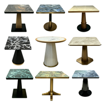 Mobilier commercial en marbre pour restaurants et cafés : ensemble table et chaises, banquette et sièges pour restaurant