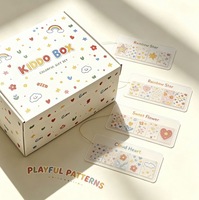 Boîte cadeau en carton ondulé avec impression colorée personnalisée, motif arc-en-ciel mignon pour les fêtes d'anniversaire des enfants et l'emballage de jouets
