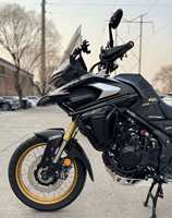 Moto d'aventure VOGE DS625X |   600cc bicylindre 47kW |   Freins Nissin ABS TCS