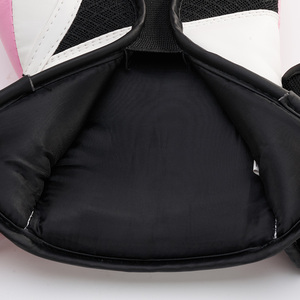 <span class=keywords><strong>Guantes</strong></span> de <span class=keywords><strong>boxeo</strong></span> de cuero PU Logotipo personalizado Nuevo diseño <span class=keywords><strong>Guantes</strong></span> de <span class=keywords><strong>boxeo</strong></span> <span class=keywords><strong>Chica</strong></span> Rosa - Product Image 6