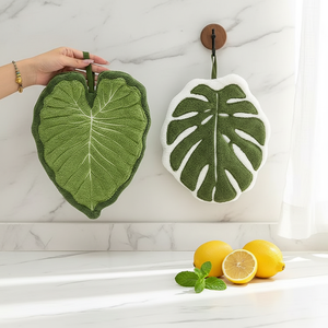 Paño de Cocina Bordado con Dibujos Animados, Diseño con Asa para Colgar, Hecho de Microfibra de Coral, Antimicrobiano y Ecológico - Product Image 3