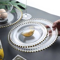 Assiettes de présentation élégantes en plastique transparent de 13 pouces avec bordure perlée or rose pour mariage, vente en gros