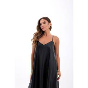 Vestido Satinado Corte A 7278 Negro con Cuello en V y Cintura Baja, Estilo Simple y Moderno - Product Image 1