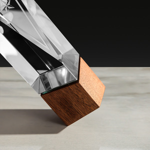Trofeo de madera de cristal Regalo de negocios Premio de cristal en blanco Grabado láser personalizado Trofeo de cristal con base de madera - Product Image 6