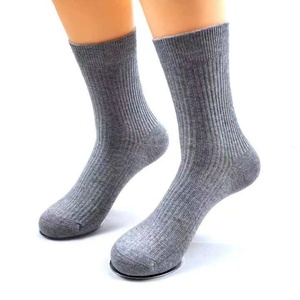 Chất Lượng Cao Xi Lanh Đôi Màu Đen Của Người Đàn Ông Ăn Mặc Vớ Bán Buôn 100% Cotton Người Đàn Ông Vớ - Product Image 2