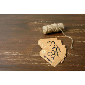 Etiqueta colgante de cartón de 2.5 pulgadas, etiquetas de diseño de logotipo más vendidas, etiquetas impresas para prendas, etiquetas impresas para ropa. - Product Image 2