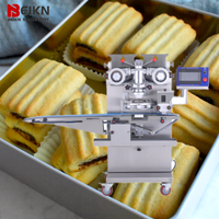 Biscuits remplis de biscuits farcis automatiques formant la machine incrustante de machine avec 220V 50/60Hz pour l'usage de petite grande entreprise de peur