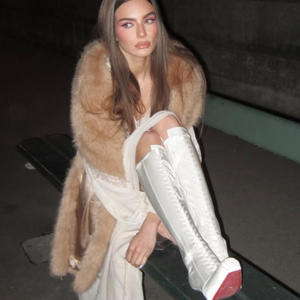 Robe d'été décontractée OEM en dentelle, style princesse, longue, légère, transparente, avec fleurs 3D en jacquard, bretelles blanches, sans manches, respirante - Product Image 4