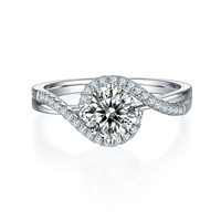 Anillo de Plata 925 con Moissanita Redonda y Piedras Laterales Engastadas, Anillo de Boda al por Mayor