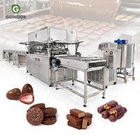 Machine d'enrobage automatique de fruits lyophilisés et de chocolat, ligne d'enrobage entièrement automatique avec convoyeur à bande transporteuse en bois pour chocolat