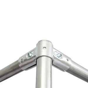 กรงสุนัขกลางแจ้งขนาดใหญ่ ตาข่ายลวดตาข่ายแบบเชื่อม รั้วฟาร์ม 2x2x2.3ม. ทอจากเหล็กชุบสังกะสี กันน้ำ ผลิตตามสั่ง - Product Image 6