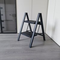 Échelle en acier simple et peu coûteuse à 2 marches fines pour grenier