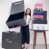 Boîte Cadeau Géante Magnétique avec Couvercle pour Demande en Mariage Demoiselle d'honneur, Luxe, Grande, Pliable, Personnalisée avec Logo Doré et Doublure en Satin