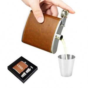 Gourde isotherme en acier inoxydable 8 oz avec logo personnalisé et étui en cuir – Flacon à vin tendance pour mariages, fêtes et cadeaux promotionnels d'entreprise - Product Image 5
