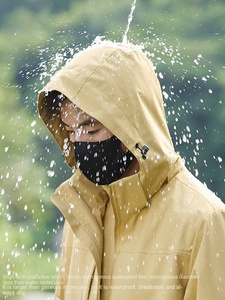 Chaqueta de asalto sin costuras transpirable ligera tres en uno para hombres y mujeres Otoño Invierno impermeable a prueba de viento desmontable al aire libre - Product Image 2