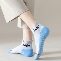 Vente en gros Coton uni Unisexe Sports Crew Knit Elite Basketball Chaussettes personnalisées Hommes Compression Running Chaussettes