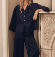 Ensemble de pyjama en satin pour femme, chemise à col cranté et pantalon large court à taille élastique, vêtements de nuit de luxe unis, couleur personnalisable