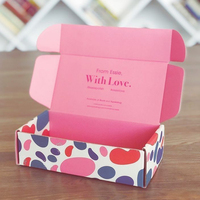 Boîte cadeau écologique en carton ondulé CHING TA, boîte d'expédition personnalisée pour vêtements, chaussures, chaussettes, avec doublure en éponge, gaufrage, revêtement mat, couleur spot