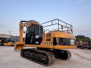 Pompe hydraulique d'origine pour moteur diesel 330D d'occasion Contrôles de bonne qualité Cabine confortable Parfaite pour les grands travaux de terrassement - Product Image 6