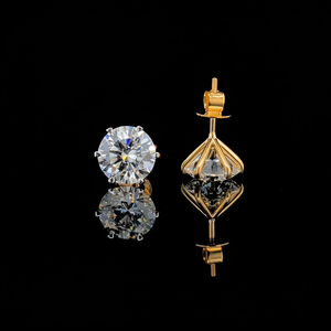 Pendientes de diamantes cultivados en laboratorio de corte redondo de 4.00 ct, oro macizo de 14k, certificados por IGI. - Product Image 1